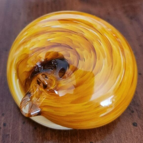 Nunwell Amber‎ Swirl Art Glass Sleeping Cat 2-1/4" Paperweight Signed Nunwell 07 - Picture 3 of 9